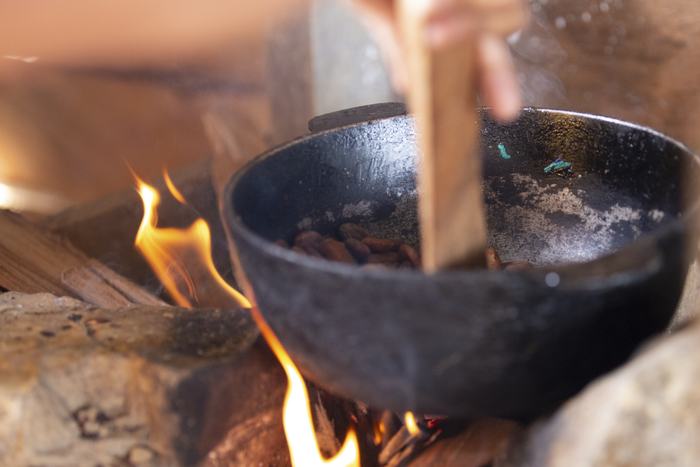 Torréfaction au feu de bois